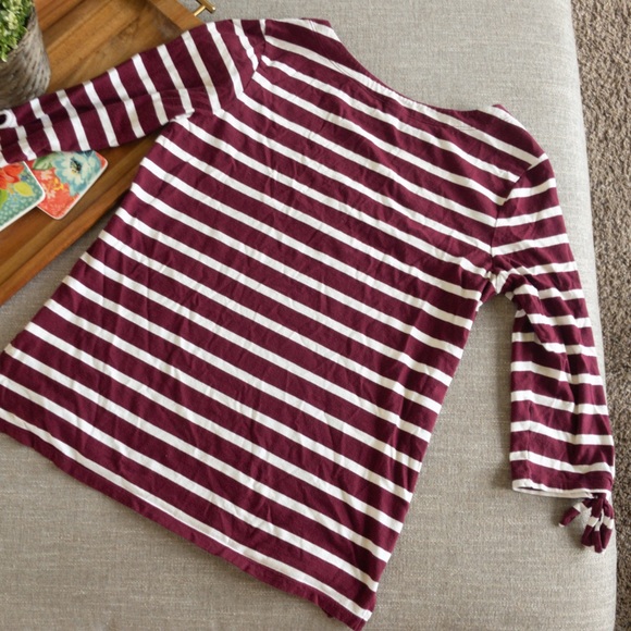 Old Navy Quarter Length Sleeve Size L - Picture 4 of 4